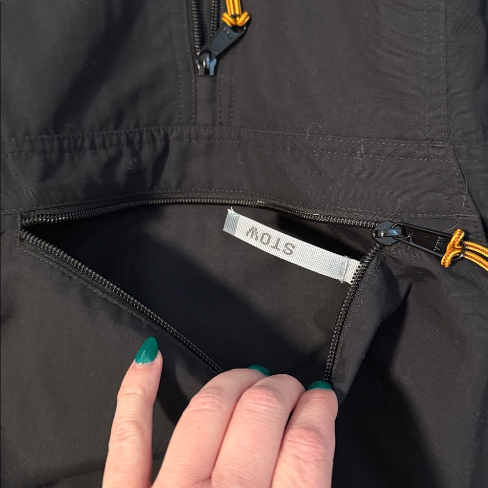 L.L. Bean Women’s Insulated Anorak Jacket - Picture 4 of 5